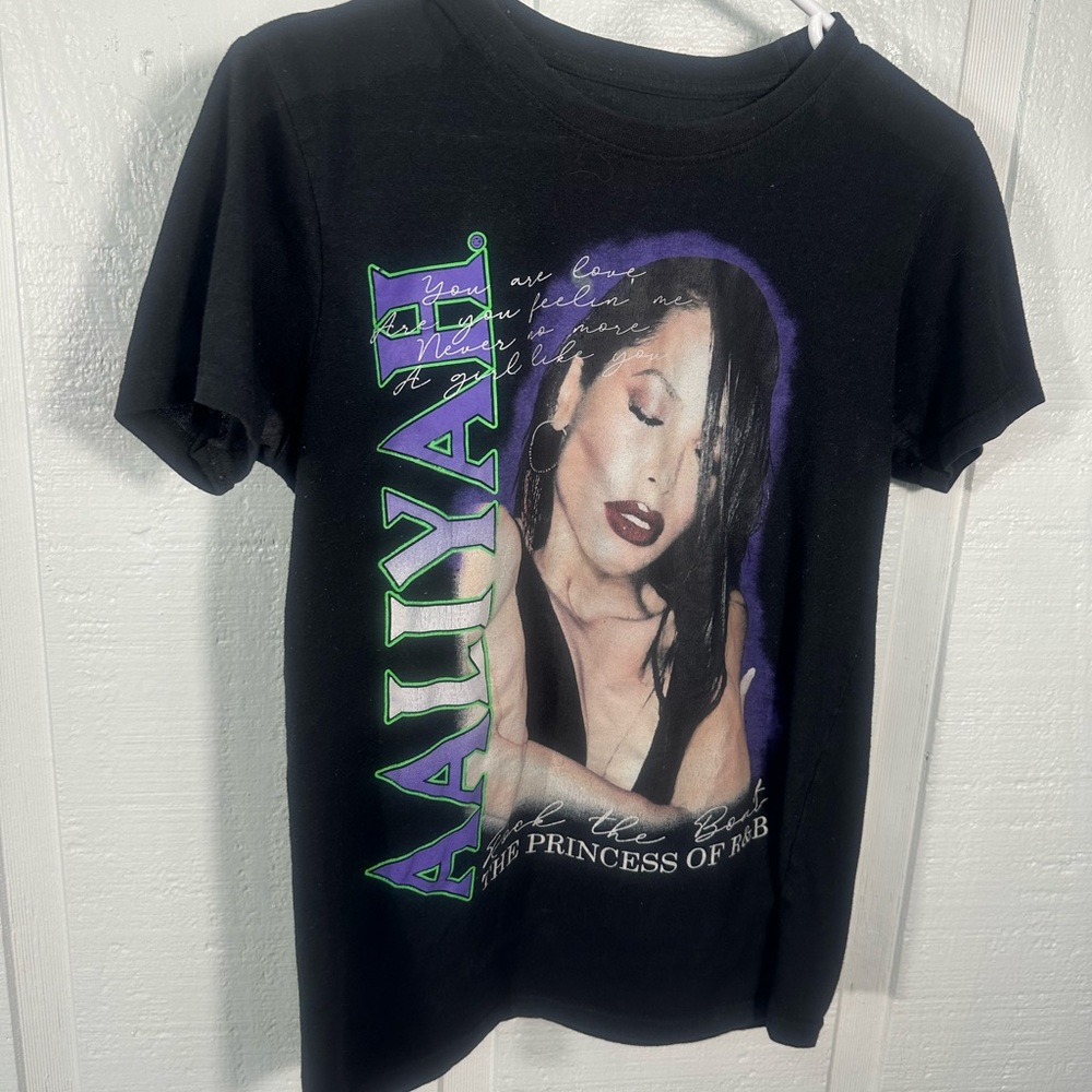 Aaliyah The Princess Of R&B Black T-T-Shirt Adult Size Small EUC - Picture 3 of 6